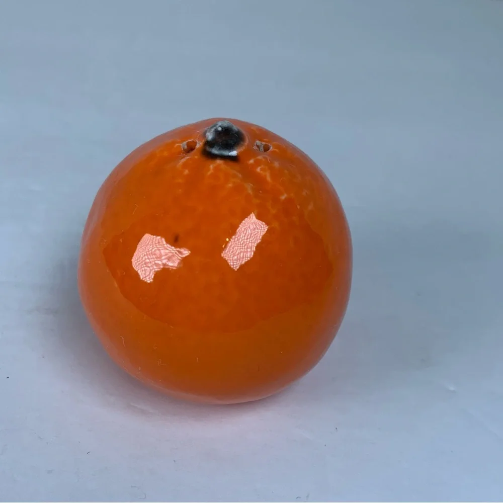 Vintage 1945-50s ORANGE Fruit Pepper Shaker California Souvenir Ceramic (VC202)
